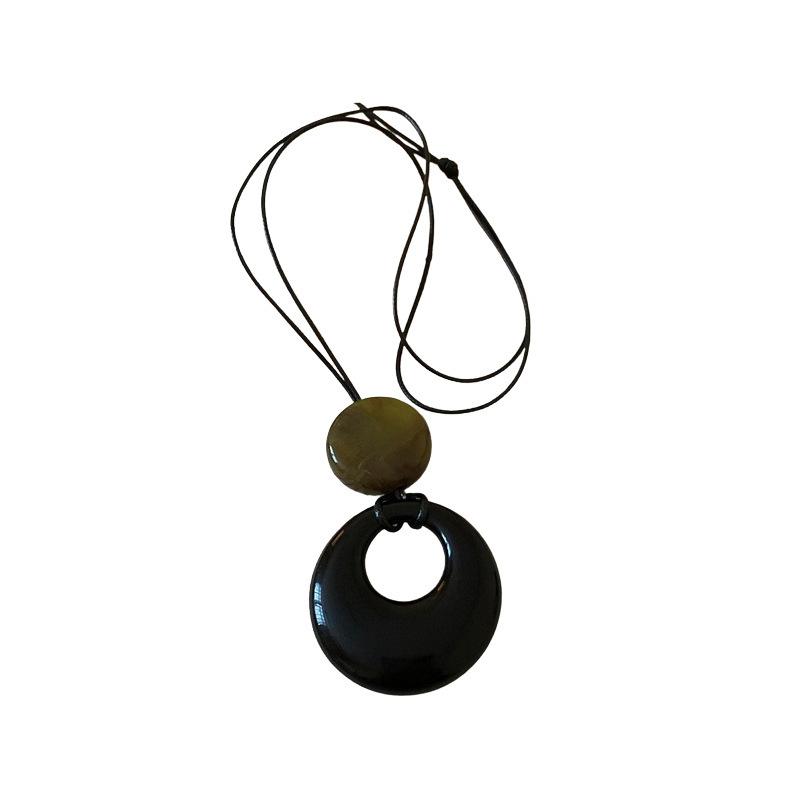 Love Pendant Necklace Internet Celebrity Fashion Versatile Sweater Chain High Sense Jewelry
