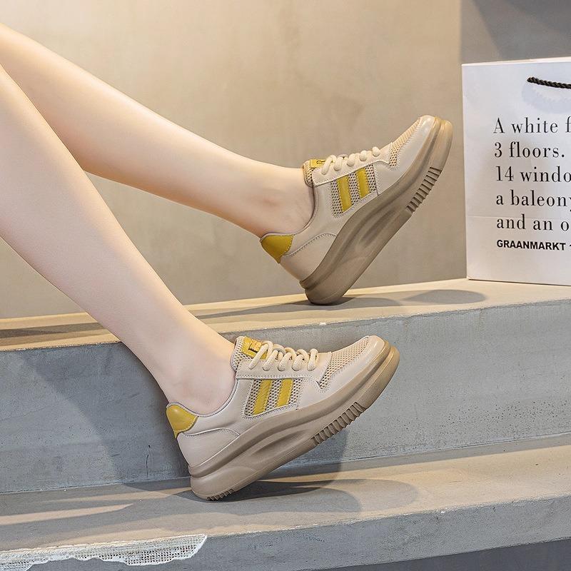 Pustende små hvite sko i mesh for kvinner, nye for vår og høst, fritidssport-boardsko med myk såle, platåsko, pappa-sko