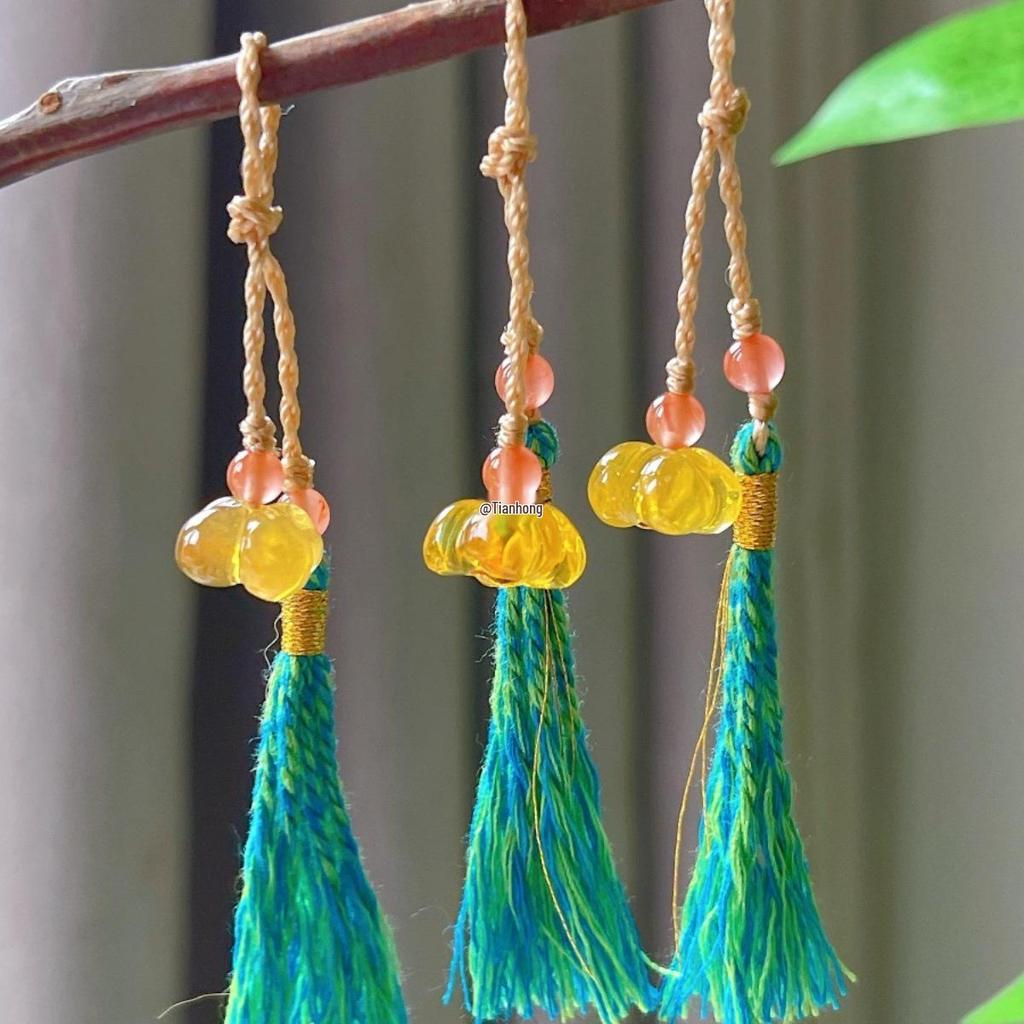Osmanthus Tassel Pendant Crystal and Beeswax Buddhist Beads Bracelet Accessory