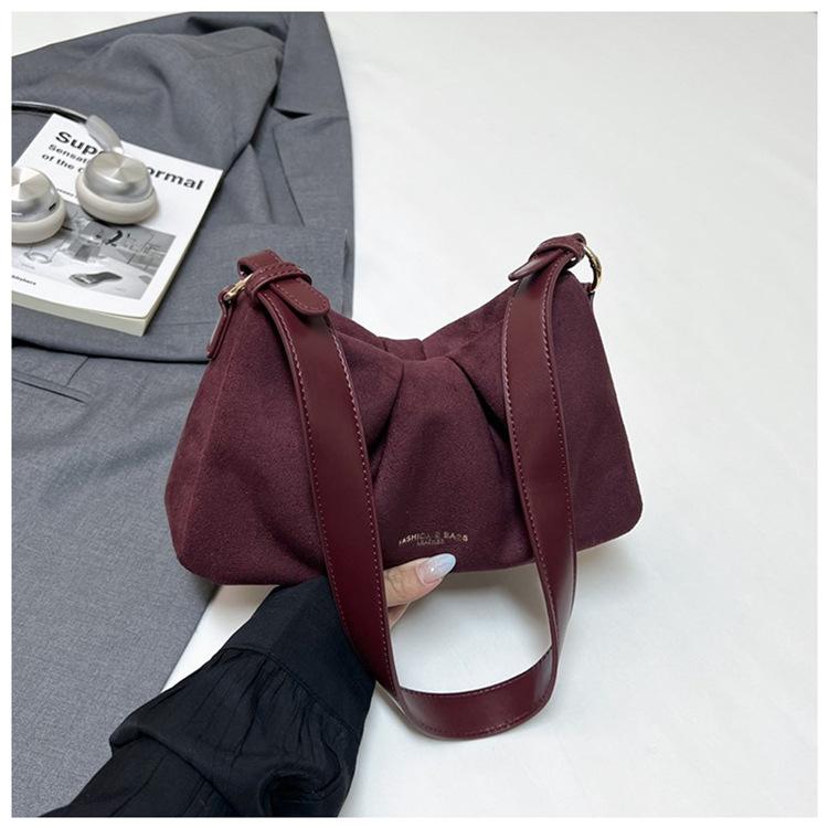 

Fashion light luxury versatile pleated small bag women 2025 new foreign style shoulder bag high-end underarm commuter bag красный