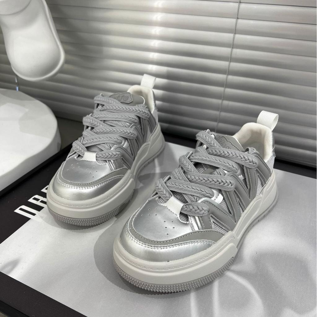 Internet Celebrity Leather Thick Baseplate Shoes White Shoes Women's Round Head Lace-up Flat Bottom Color Matching Bread Shoes Sports and Leisure Sho