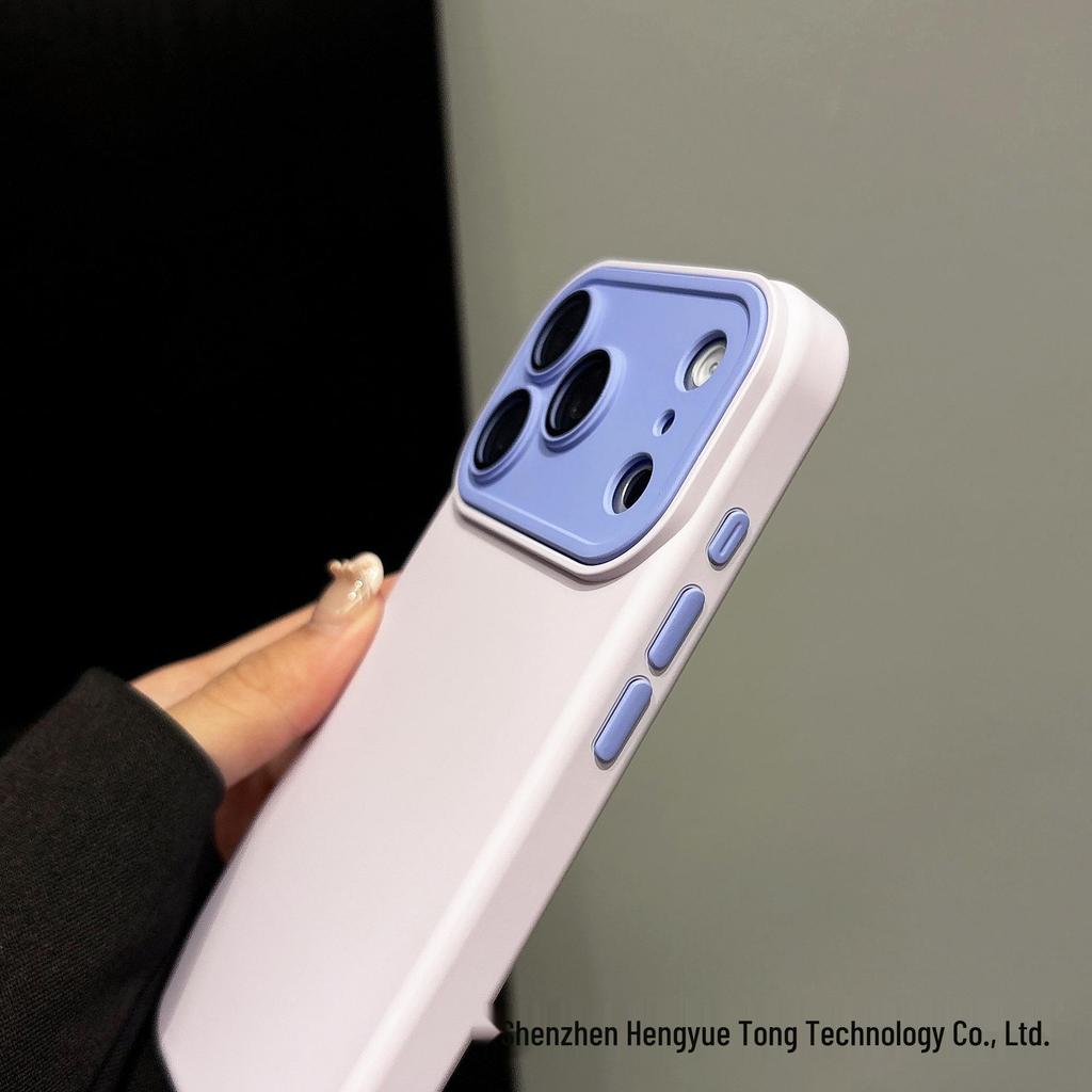 iPhone 17 Pro Max Case: Contrast Color, Drop-proof Liquid Silicone Imitation