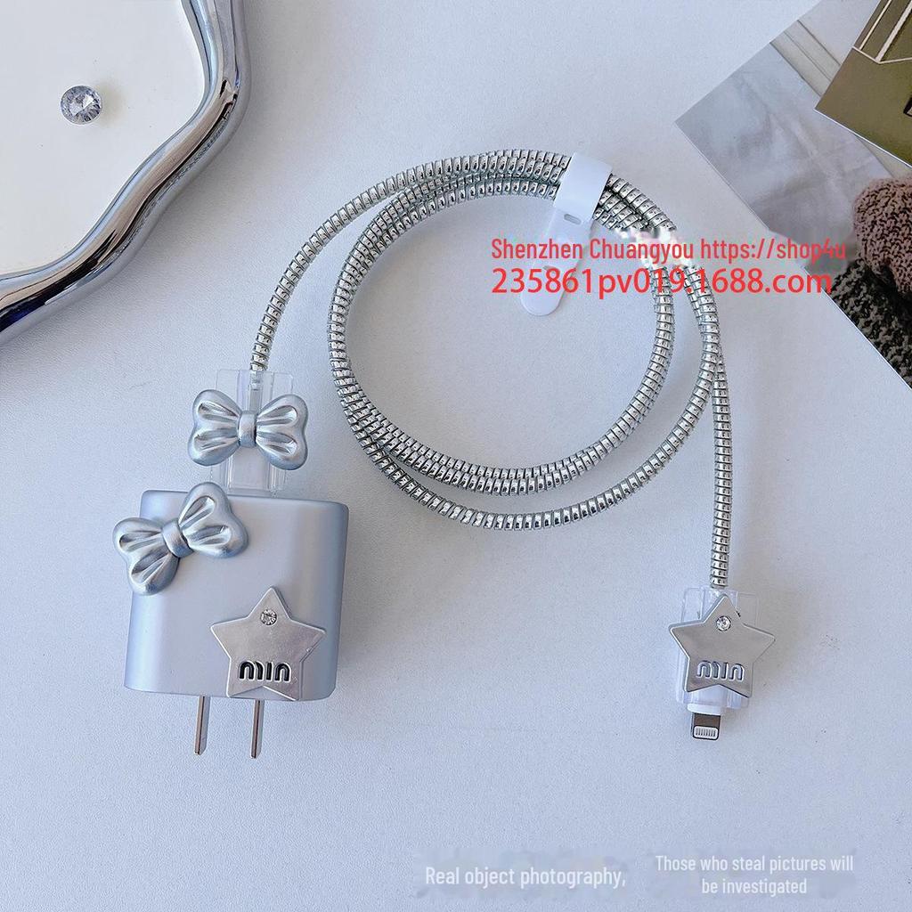 Silver Heart Apple 15 Pro Max Data Cable Protective Cover for iPhone 14 - 20W Fast Charging Soft Shell