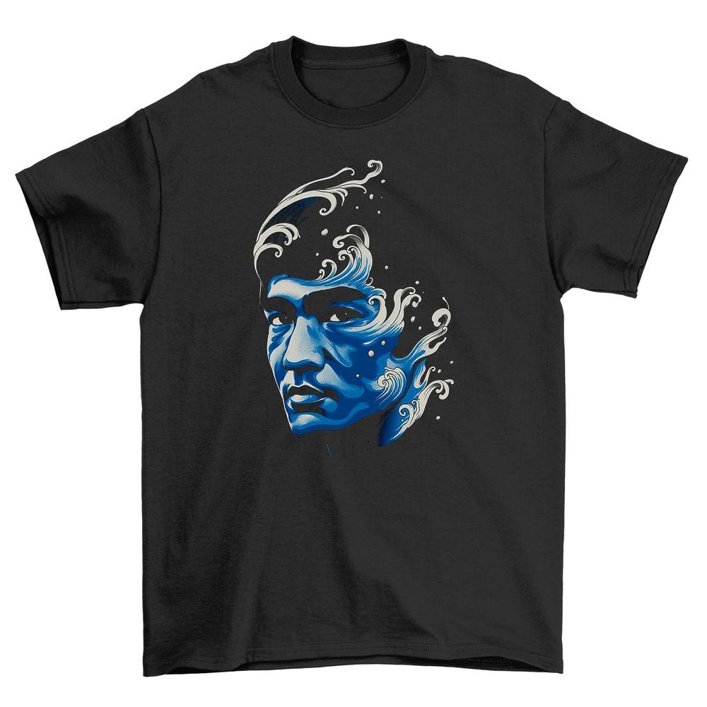 'Be Water'' Bruce Lee T-shirt - Unleash Your Inner Dragon with This Legendary and