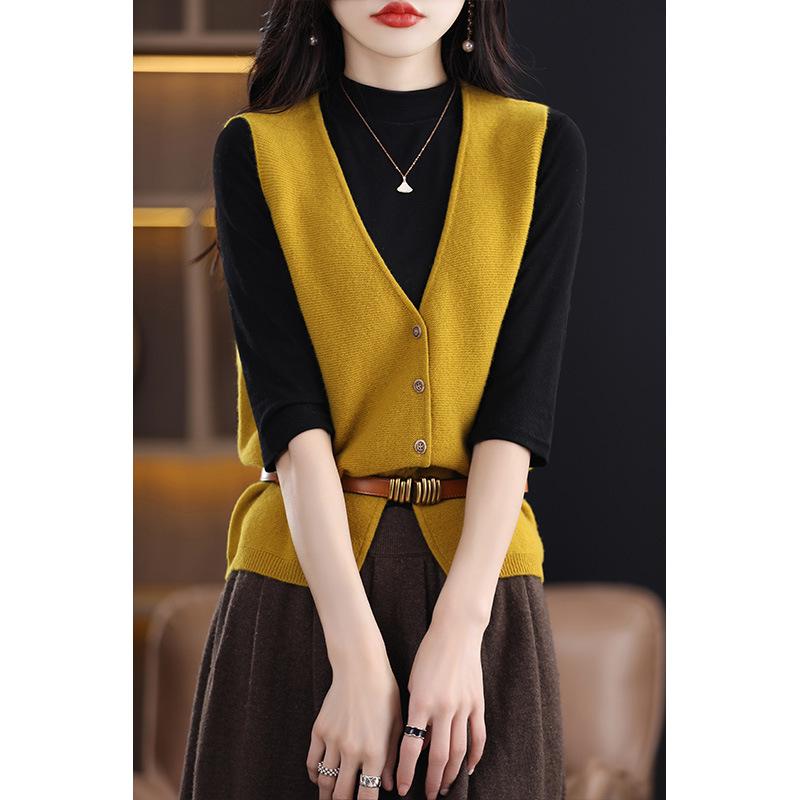 Women's V-Neck Wool Vest, Sleeveless Cardigan Sweater for Spring and Autumn