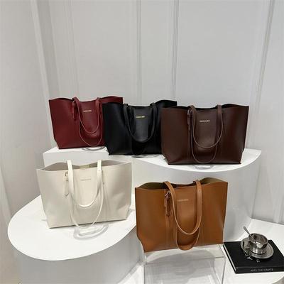 Sac Femme Grande Capacité Sacs Cabas en Cuir Souple Décontracté Polyvalent Sac à Main Épaule Hiver Polyvalent Sac de Navette CLE