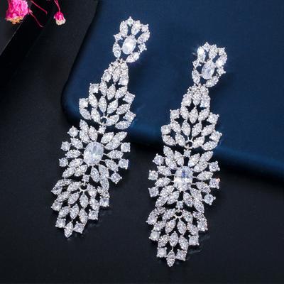 Growing Up Gas Court Earrings, Full Of Diamonds Exaggerated Zircon Earrings E0290