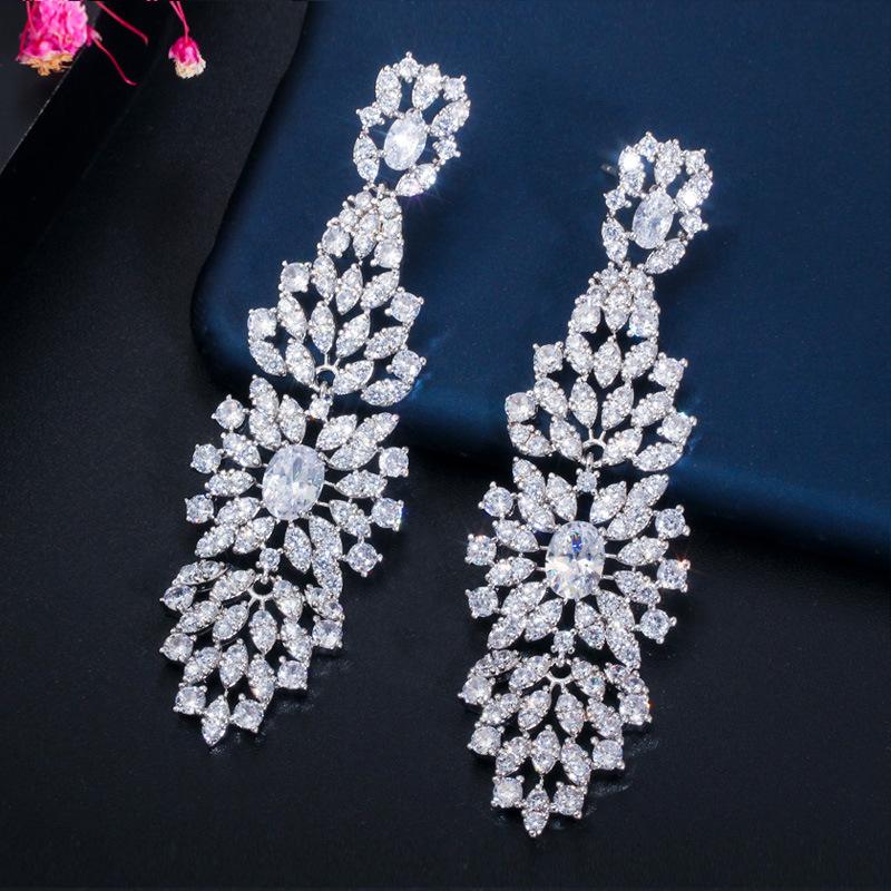 

Growing Up Gas Court Earrings, Full Of Diamonds Exaggerated Zircon Earrings E0290 платиновый