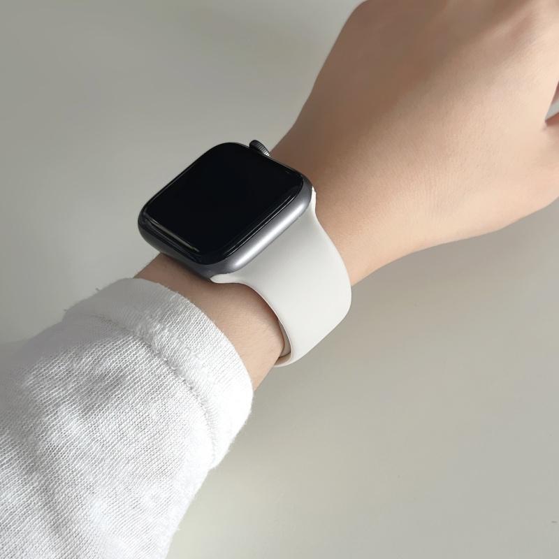 Straps For Watch 10 46 Mm 49mm 44 Mm 45mm 40mm 42mm 41mm 38mm Sport Bracelet iWatch Series 9 8 7 SE Ultra 2 Silicone Band