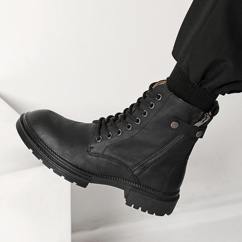New men's round toe high top leather shoes Fashionable British style Outdoor leisureWalking motorcycle thick soled men's boots