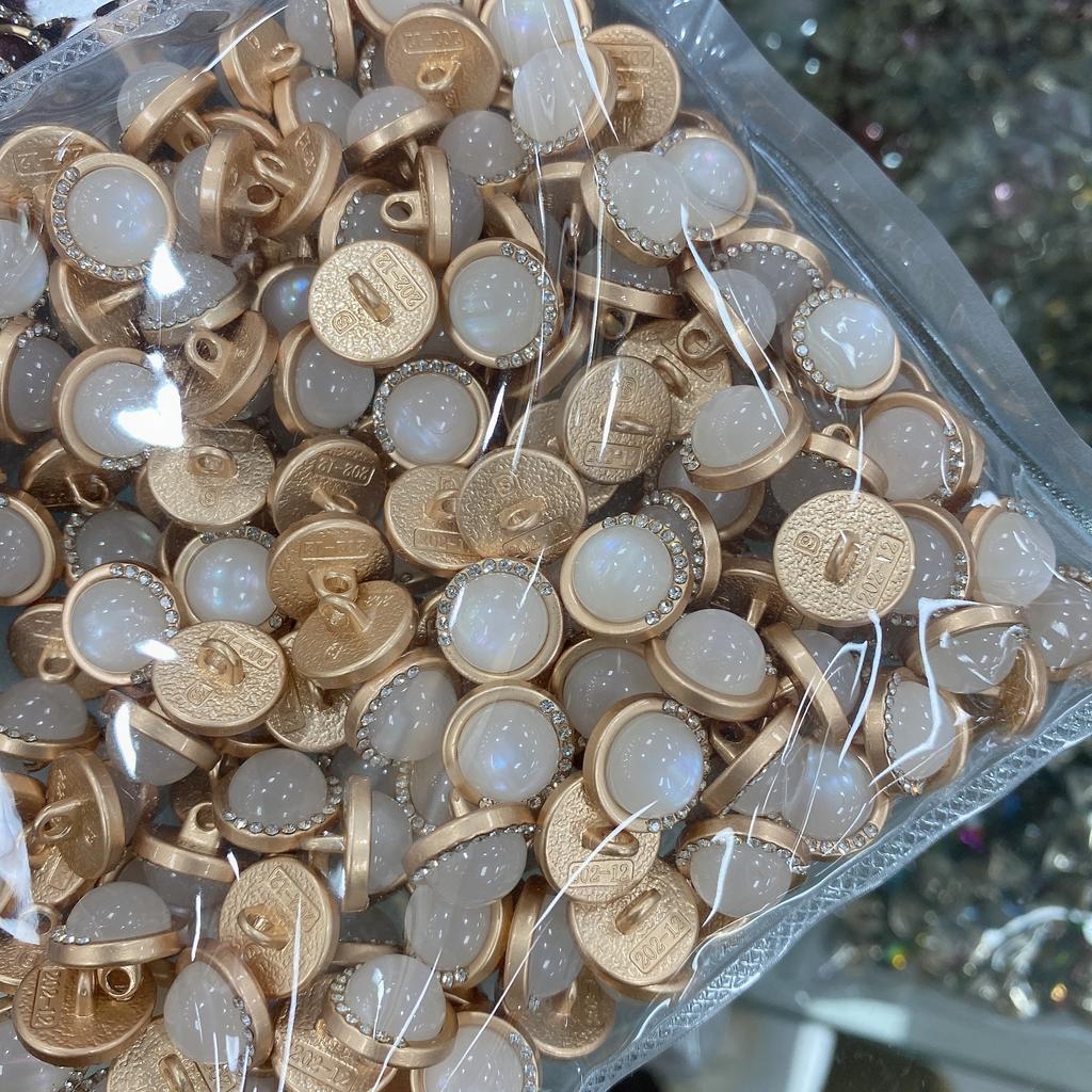 10ks Krásné malé knoflíky Dámská halenka Manžetový výstřih Knoflíky Módní zlaté barvy Knoflíky na kovové stopce