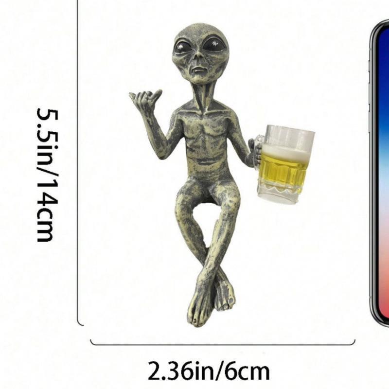 Alien Funny Resin Figurine UFO Indoor Outdoor Garden Novelty Decor Statue Home Ornament Green 12cm