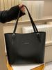 Retro simple and atmospheric commuting bag for women 2026 new stylish large capacity shoulder tote bag