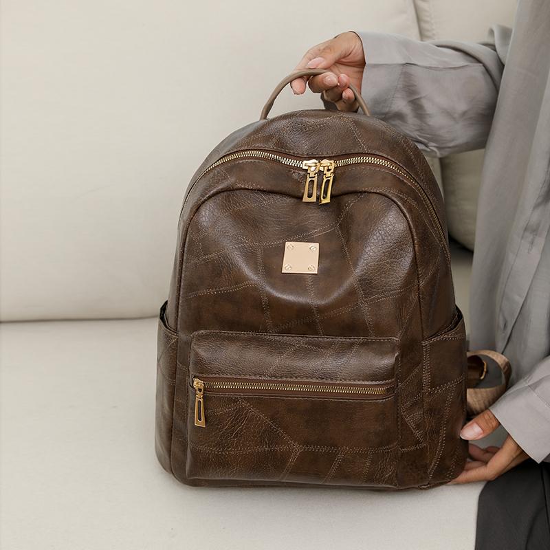 Lightweight Commuter Backpack Women's Large Capacity Travel Backpack Student Schoolbag