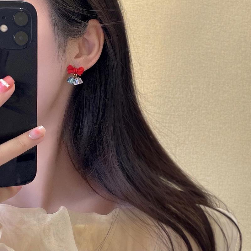 Würziges Mädchen Ohrklemme & Ohrstecker Set: Nischen-Kalter Stil für Frauen, Herbst/Winter 2023