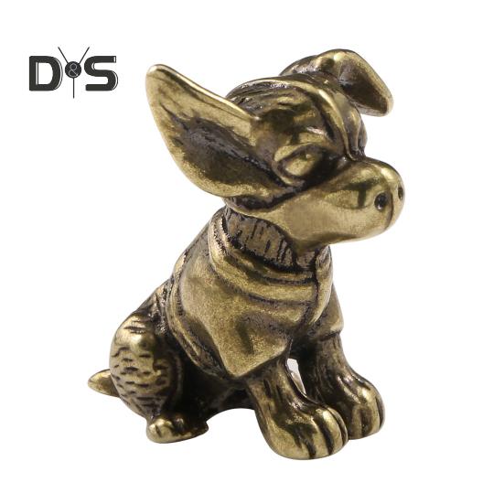 

Латунная статуэтка собаки, винтажная модель щенка, мини-статуэтка животного из металла, скульптура, чайный питомец, настольное украшение в стиле фэн-шуй, орнамент Dog