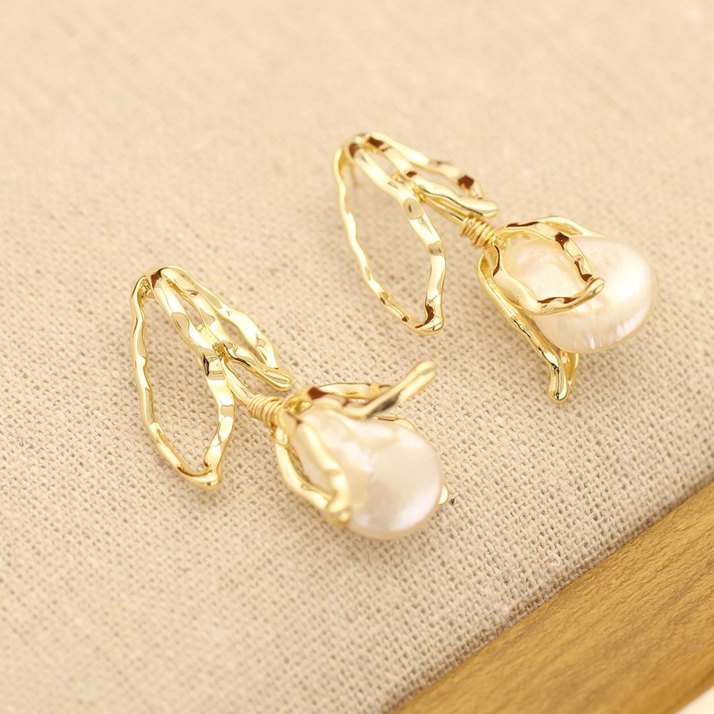 Premium gold-plated three-dimensional lily of the valley earrings special-shaped baroque pearl earrings 925 silver needle women's stud earrings