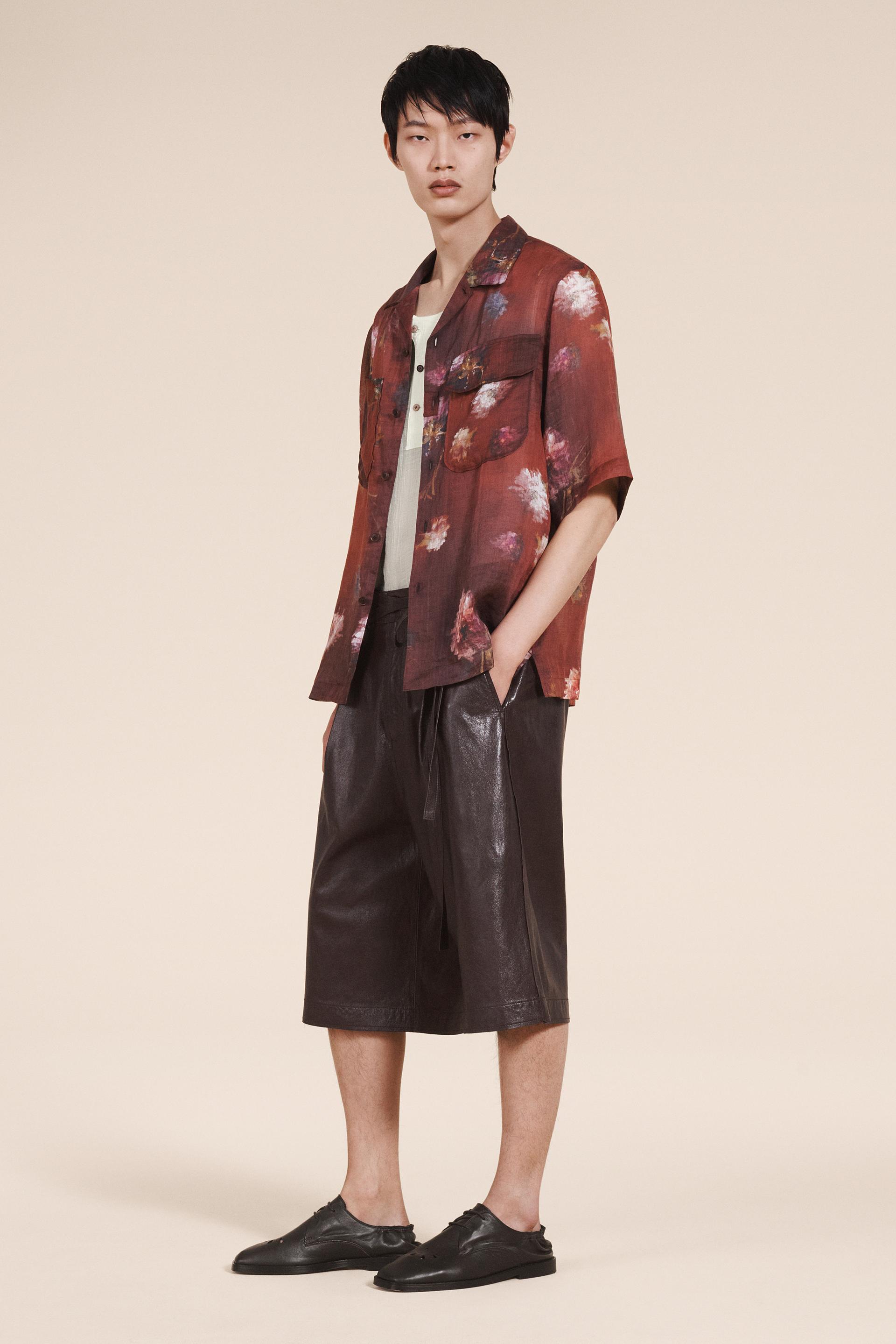 

КОЖАНЫЕ ТУФЛИ НА СОБРАННОМ КАБЛУКЕ