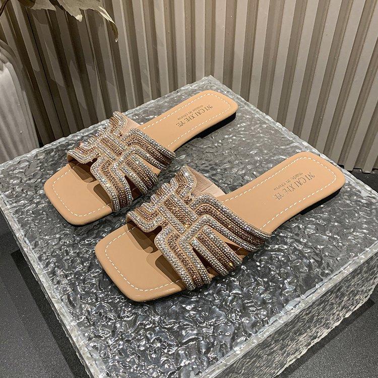 VEZFAA Plus-size Flat Sandals for Summer, Perfect for Beach Wear Sandals and Flip-flops