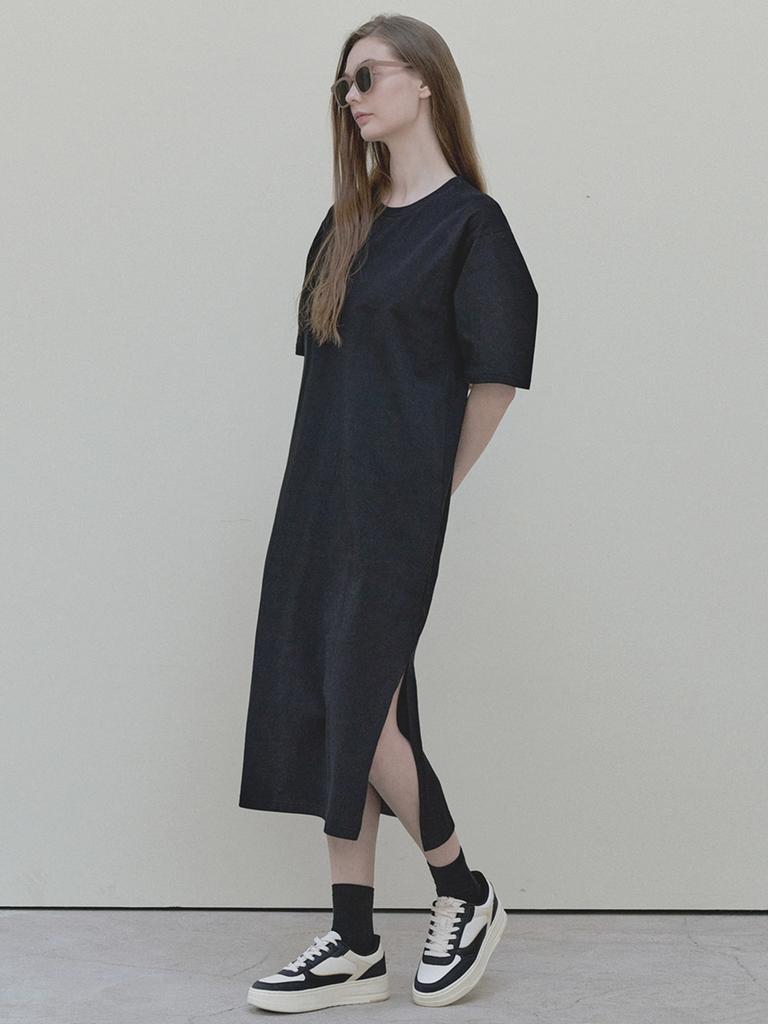 Avang Dart Sleeve Logo Long Dress - Black