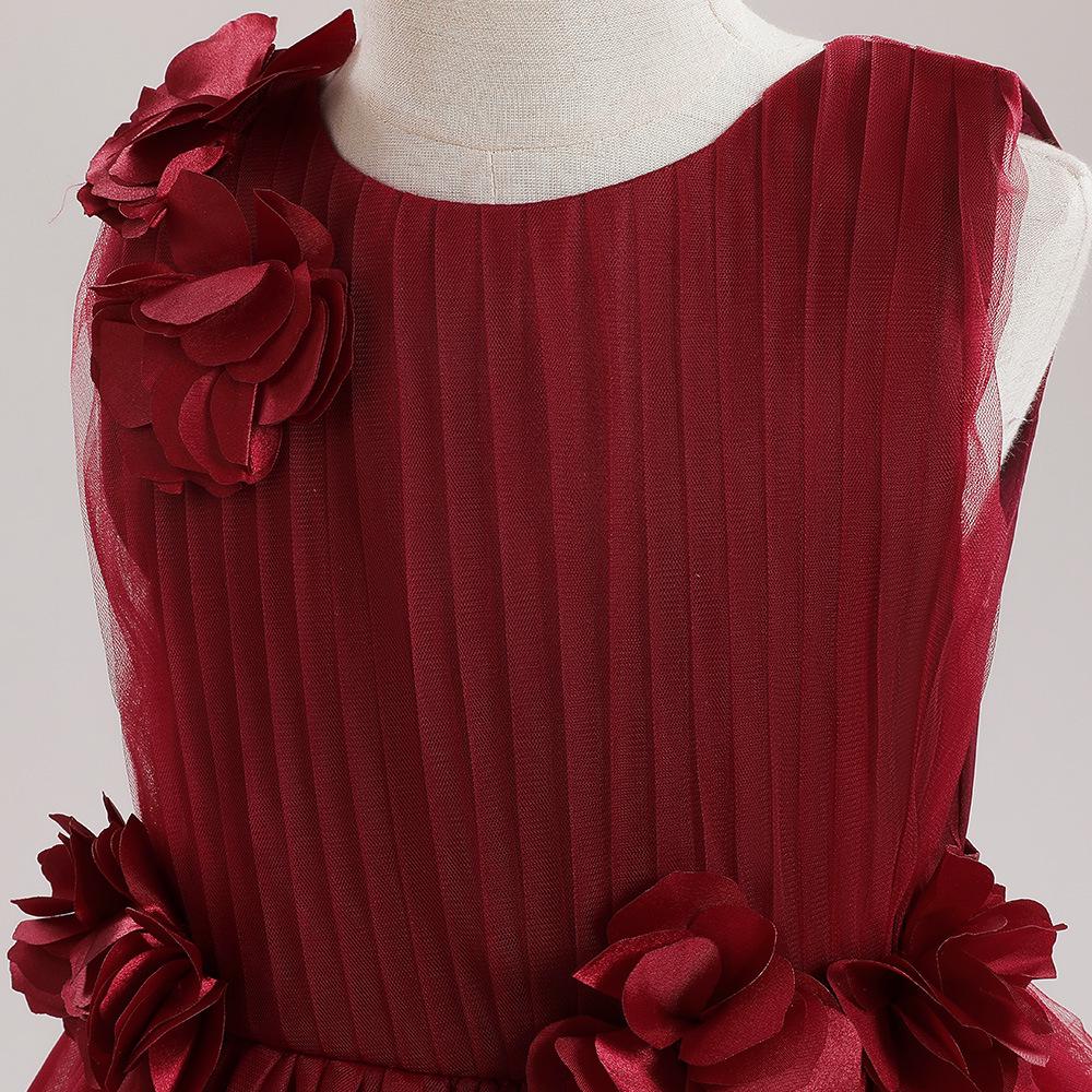 2024 Spring Collection: Princess Evening Dress with 3D Appliques and Tulle Skirt