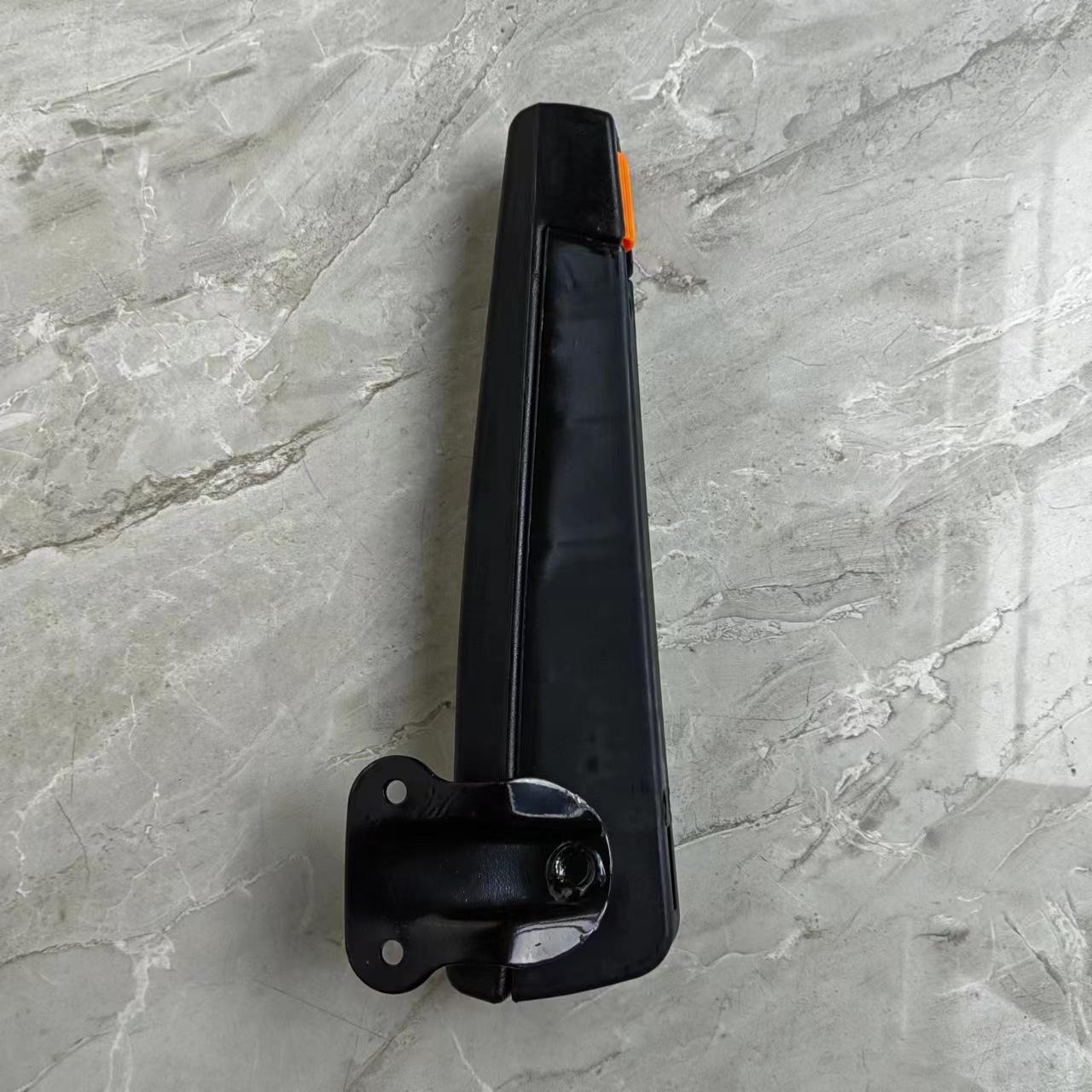 

Модификация и установка подлокотника сиденья грузовика с откидной конструкцией Seat armrest.right