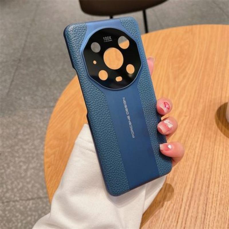 A Magic Case with A Lychee Skin Texture for Huawei MATE70pro, Which Can Be Transformed Into A Protective Case for Porsche Mate60+ In Just 7 Seconds