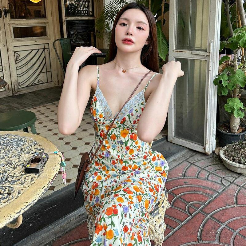 17/5000 Women's Summer Print Sexy Backless Lace Halter Dress