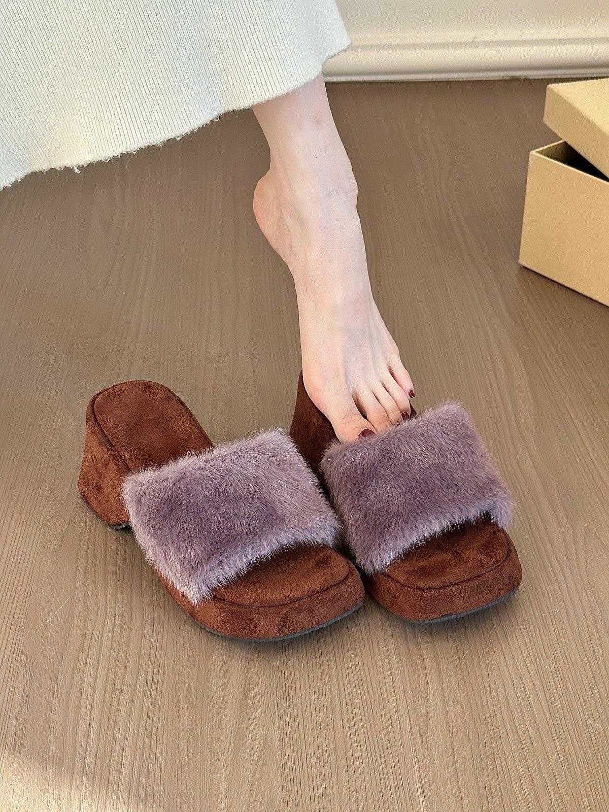 

Forest retro feel! Suede square toe thick-soled wool cool slippers for women in autumn and winter 40 фиолетовый