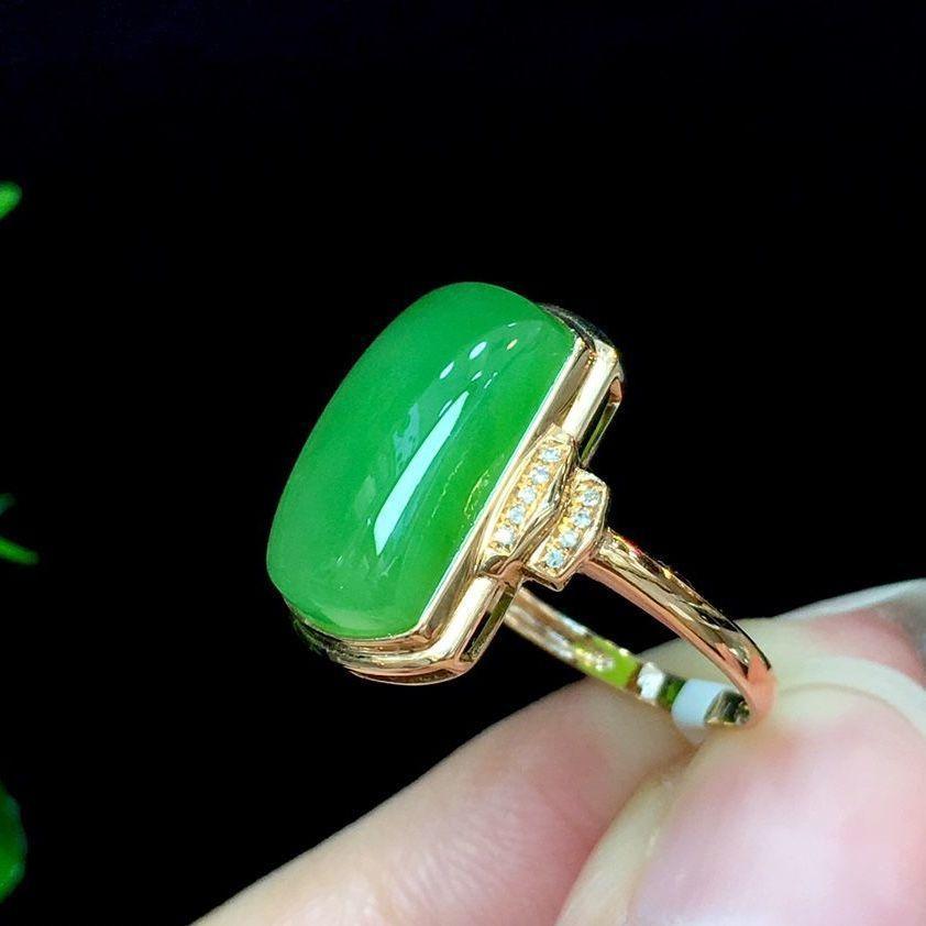 New in Natural Jade Chalcedony Ring Vintage Classic Green Square  Rings for Women Fashion Chinese Style Charm Banquet Jewelry