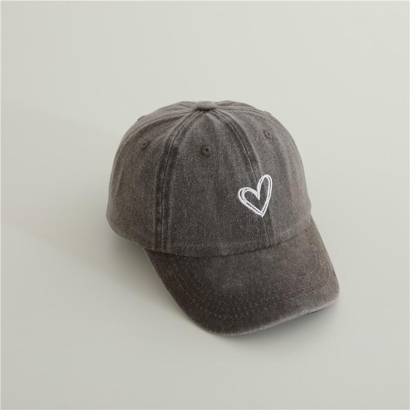 New Baby Embroidery Love Baseball Hats Retro Boy Girl Sunscreen Hat Solid Children Peaked Cap Outdoor Vacation Kids Cotton Caps