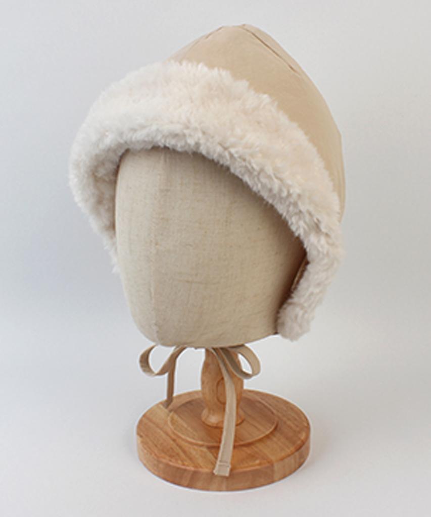 Yunibeosyeolkemiseuteuli Bio Poly Fur Beige Bonnet Hat