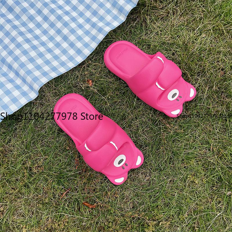 Fashion EVA Ugly Cute Funny Women's Slippers Bear Summer Sandals Fashion Versatile Lightweight Bathroom Bath Non-slip Slippers Ins 2025