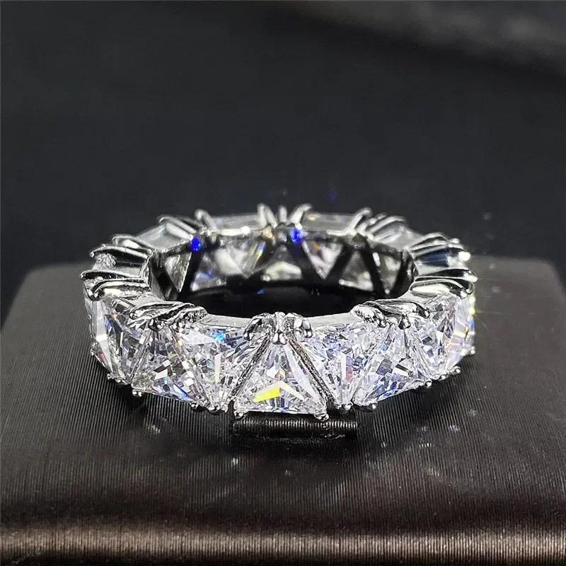Nuova Fede Nuziale di Lusso Anelli di Promessa per Donna Design Unico Triangolare con Zirconia Cubica Alta Qualità Gioielli alla Moda Dropshipping
