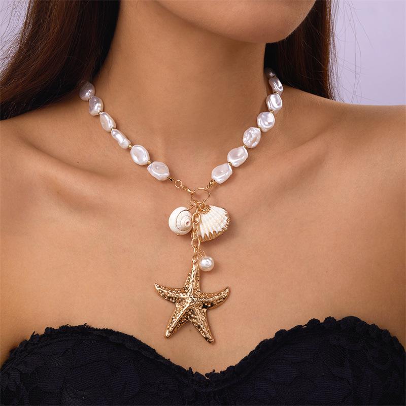 Bohemian Handmade Braided Beaded Seashell Starfish Pendant Clavicle Chain Necklace Women Beach Vacation Jewelry Accessories