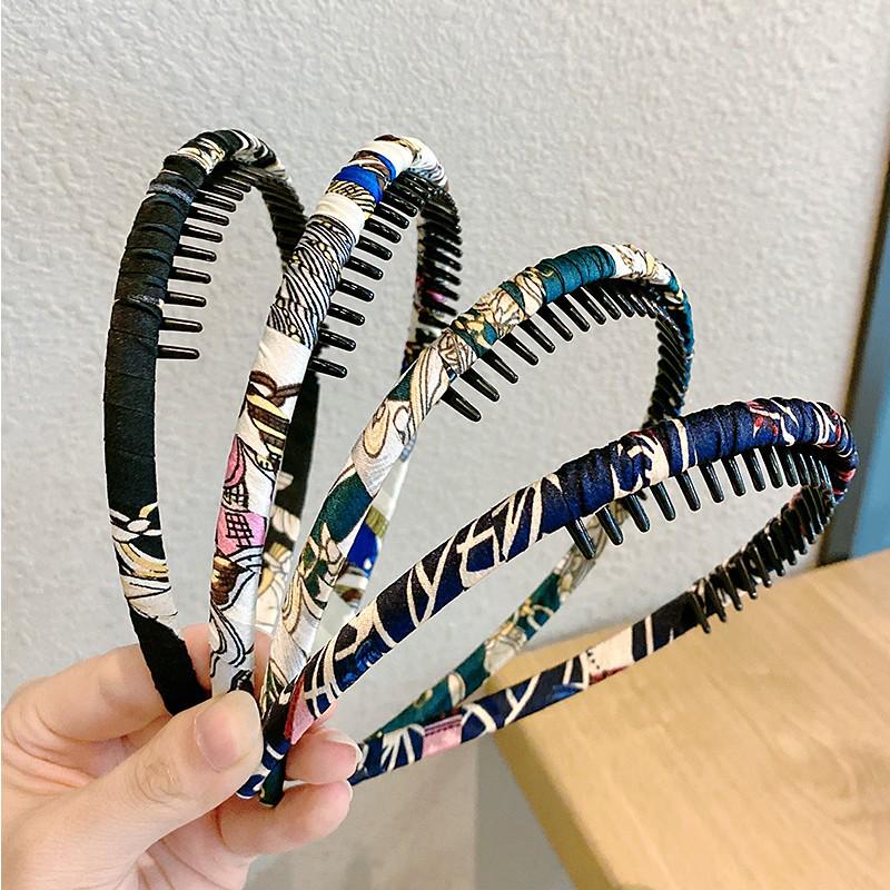 Korean Bangs Headband: Non-Slip, Versatile Hair Clip for Women's Face Washing and Outings