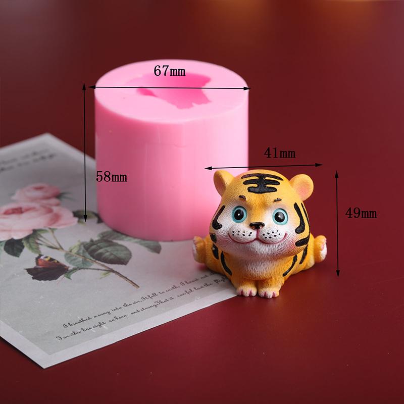 Cute Tiger Mold Plaster Mousse Cake Fondant Baking Utensils Aroma Candle Silicone Mold Animal Resin Molds Candle Making Kit