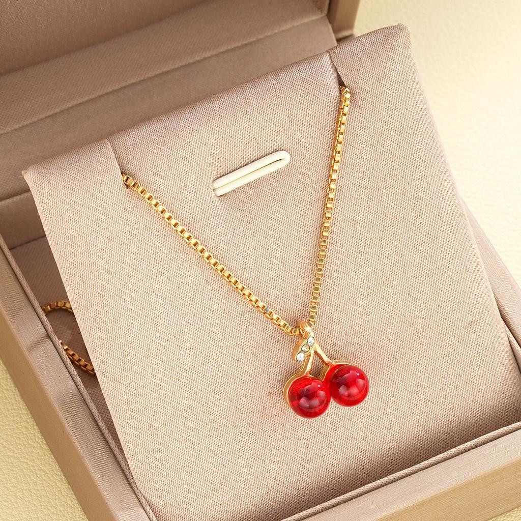 Niche Design Diamond Red Cherry Pendant Necklace Earrings Set Fashion Versatile Accessories