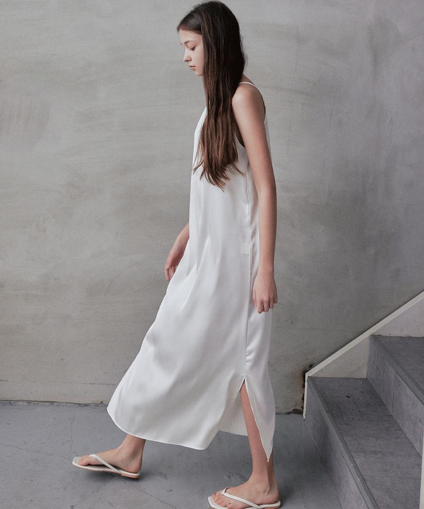 Rank 5 [Nellie] Satin Halterneck Dress_ Ivory
