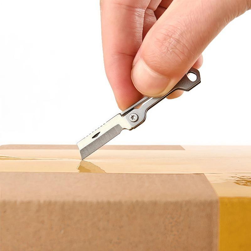 Mini-Klappmesser aus Edelstahl, quadratischer Kopf, scharf, tragbar, Taschenmesser, Schlüsselanhänger-Anhängerwerkzeug zum Öffnen von Express-Kartons