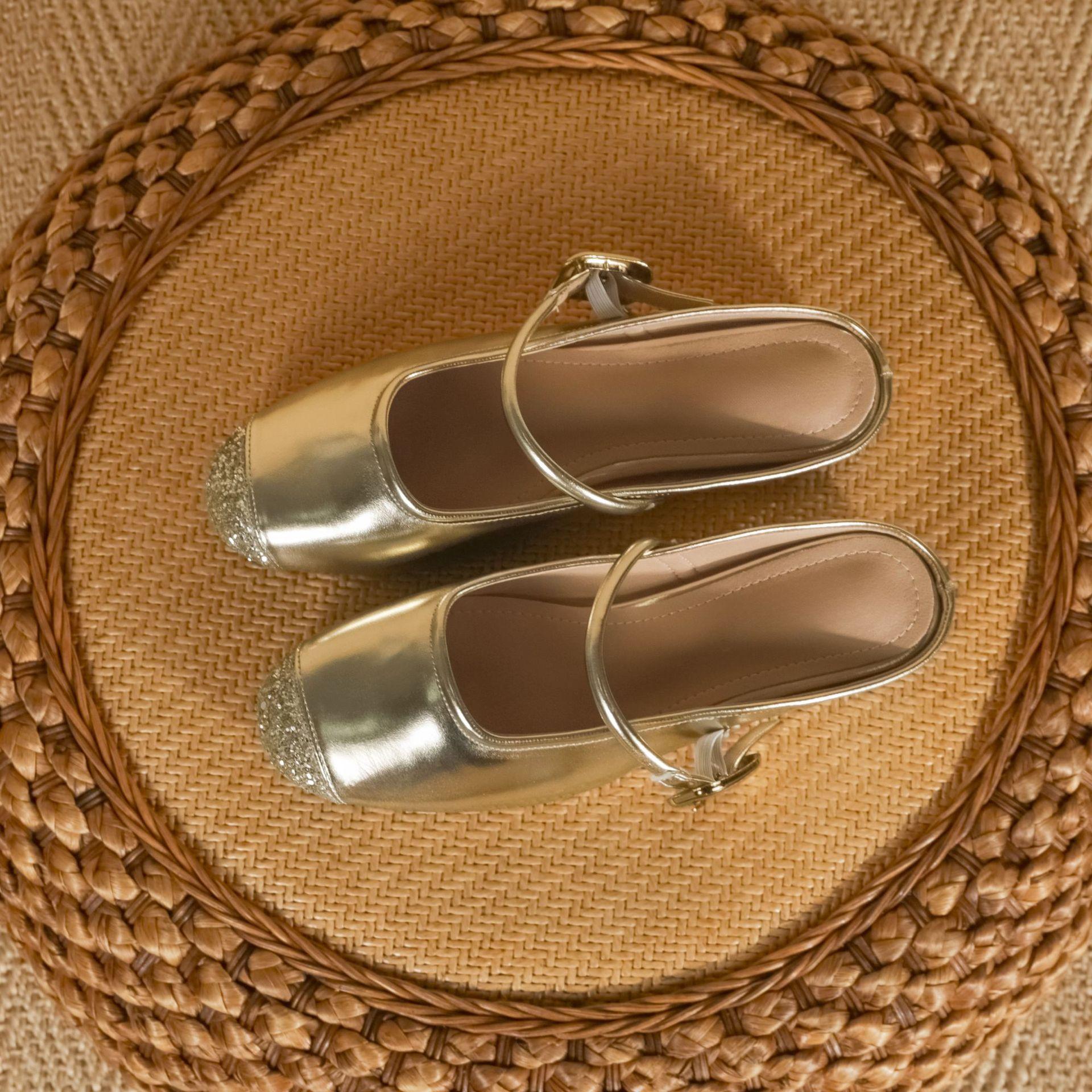 

Женская обувь лето женская 2025 новая мода сумка голова полушлепки одинарная обувь женская сексуальная универсальная женская обувь мягкая подошва не устает 34