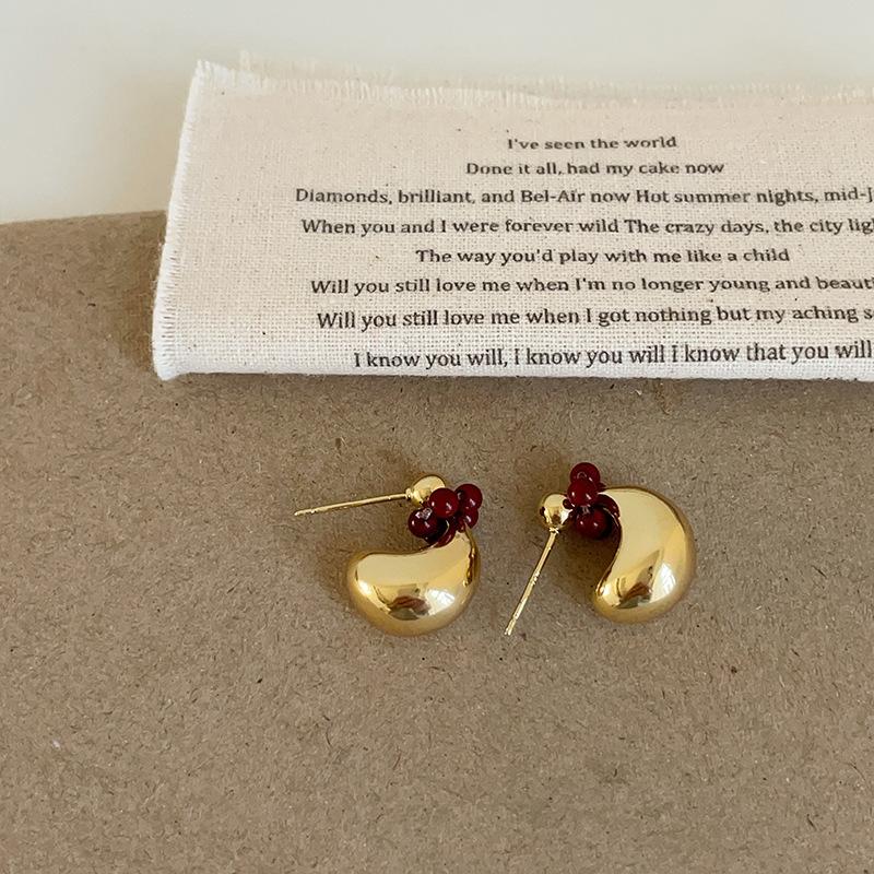 Niche High-End Bean Metal Stud Earrings Femininity Unique Personality Fashion Commuting Elegant Versatile Earrings