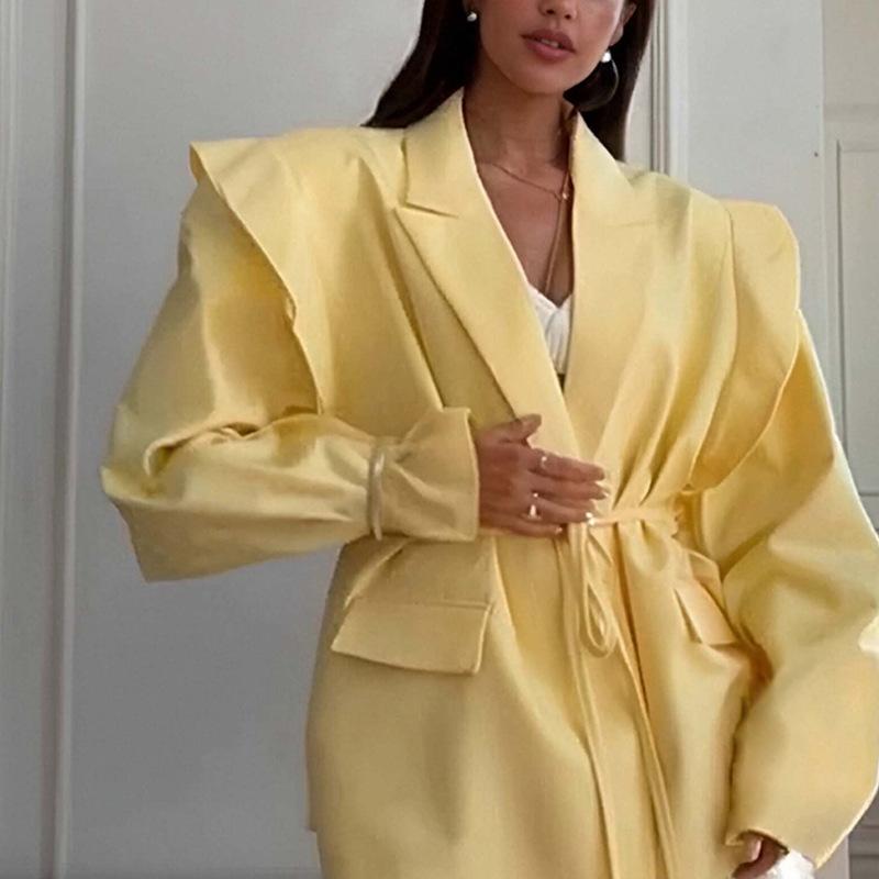 Blazer alb supradimensionat cu revere crestate pentru femei