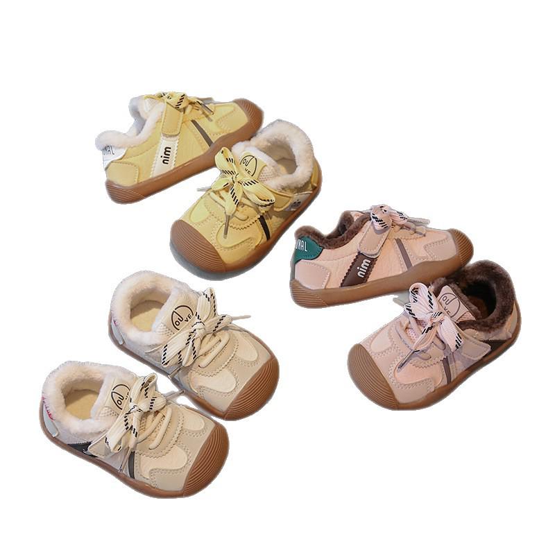 2025 Autumn/Winter Waterproof Leather Baby Shoes: Velvet-Lined, Versatile, Fashionable, Soft-Soled Children’s Sports Shoes.