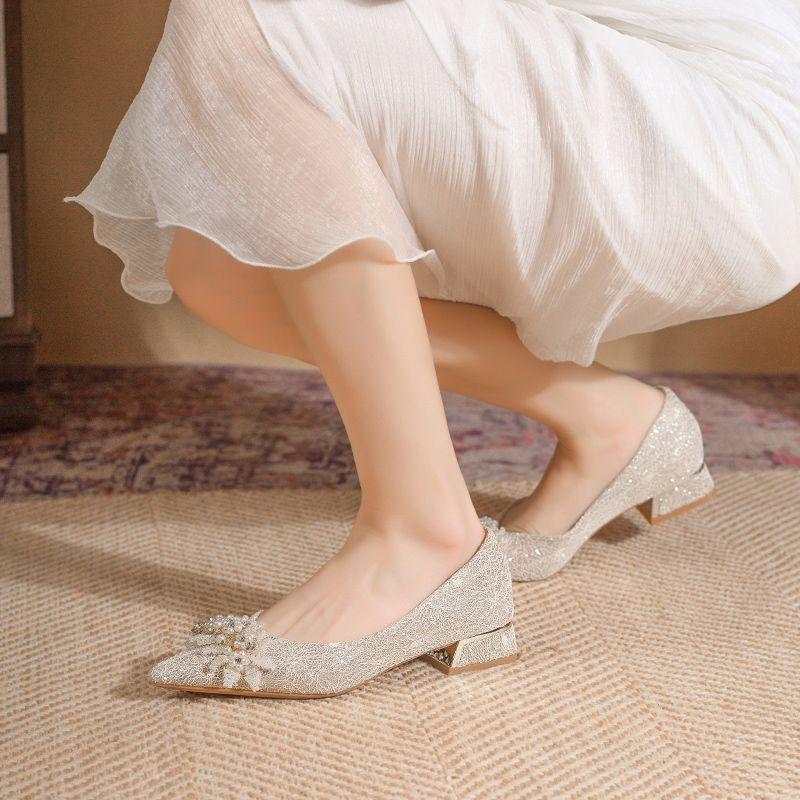 Two thick heels with skirts, daily pointed and shallow mouth women's single shoes 2025 spring and summer new French beautiful wedding shoes women