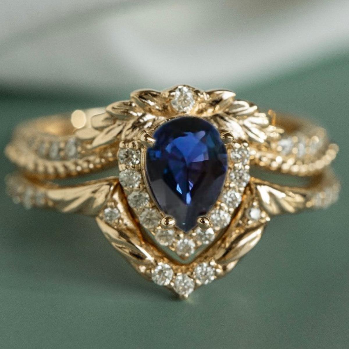 

Luxury European and American Flower Wedding Ring Women s Fashion Crown Jewelry Inlaid with Blue Water Drop Zircon Set Ring No. 10