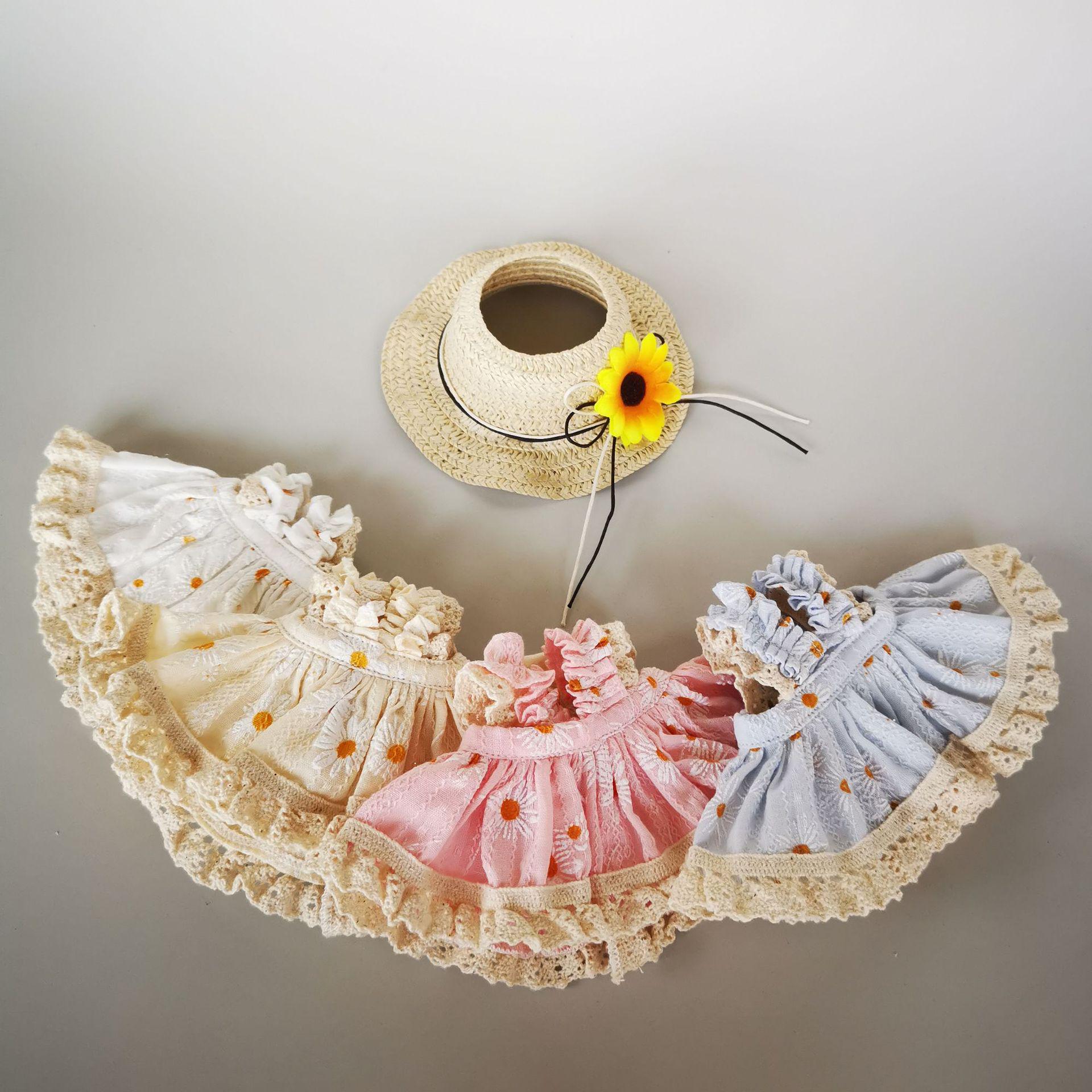 

Sitting Pose Labubu Doll Outfits (Gen One & Two) 17CM Labubu Size