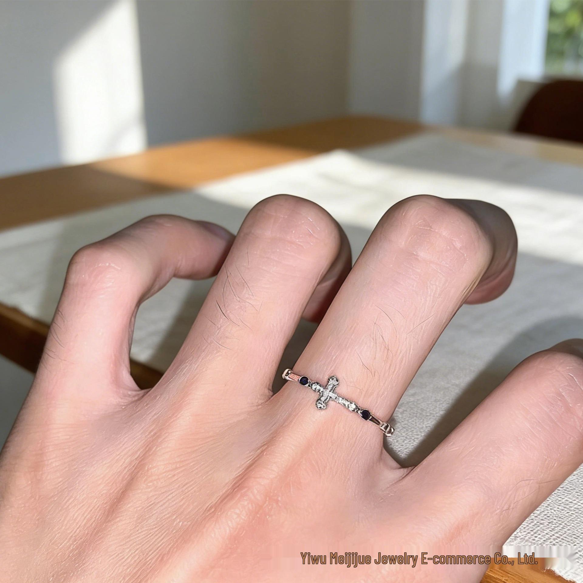

Miki Diamond-Studded Adjustable Cross Ring for Women - Versatile Ins-Style Niche Design for Index Finger Open adjustable