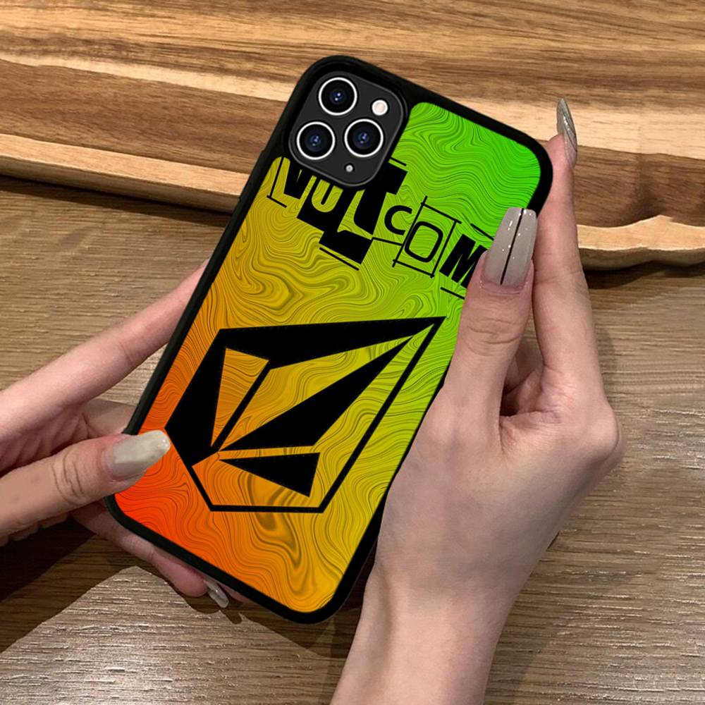 

Well-known Skateboard V-VOLCOMs Brand For IPhone 17 16 15 14 13 Pro 12 11 Pro Max Hard PC+TPU Phone Cases Back Cover iPhone 17 Pro
