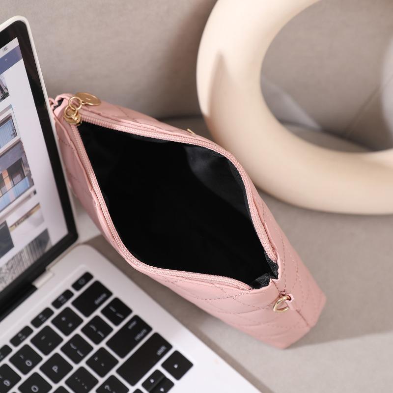 New Women's Rhombus Embroidered Clutch Bag, Fashionable and Versatile, Large-capacity Portable Storage Small Bag, Oblique Shoulder